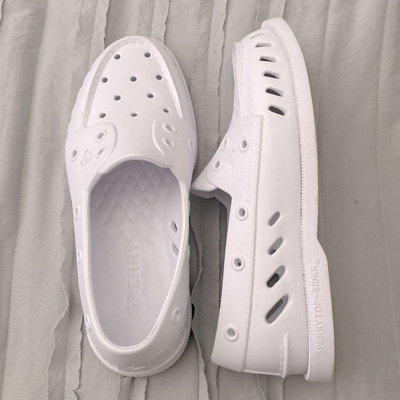 Sperry Shoes - Sperry women’s all rubber boat shoes WHITE size 7